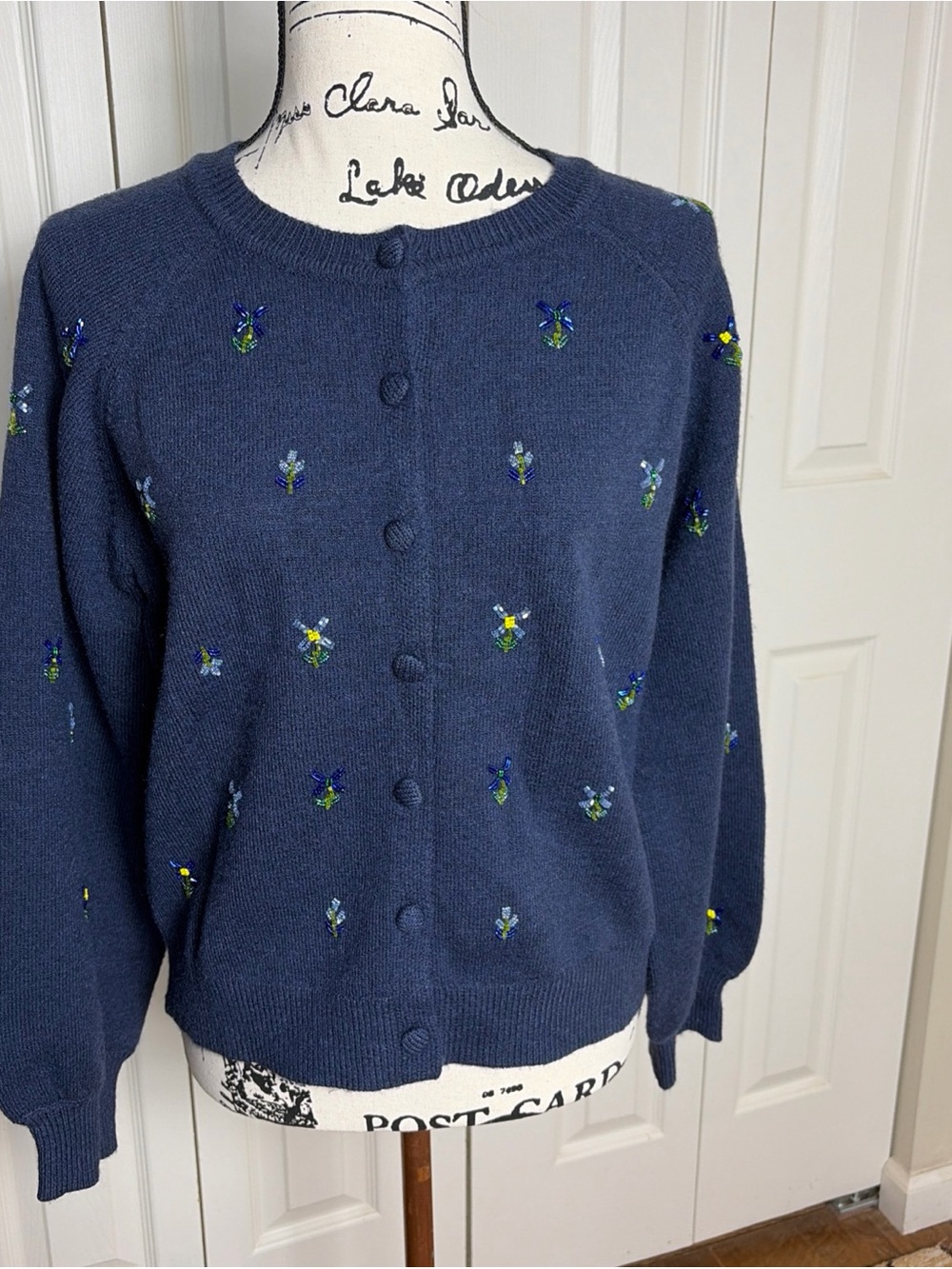 Hyacinth House Embellished Beaded Flowers Elsie Cardigan Sweater M Navy Blue NWT